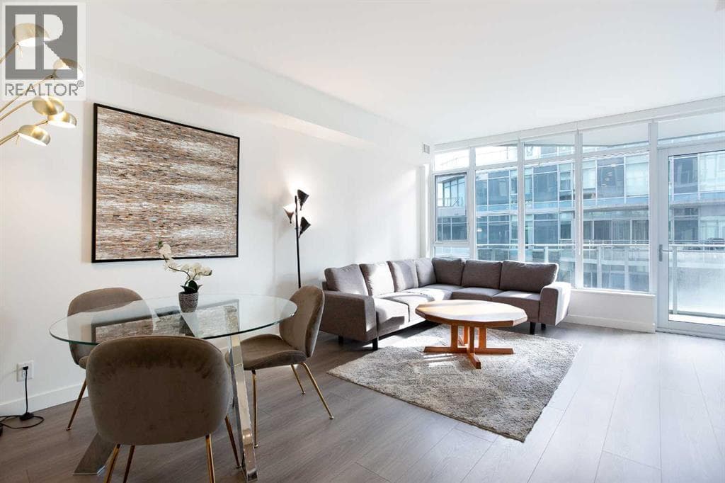 311, 138 Waterfront Court SW — photo 5