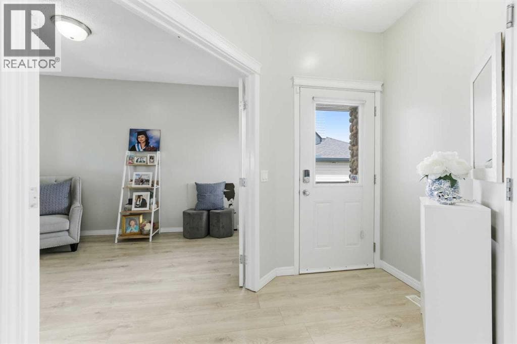 118 Saddletree Close NE photo 10