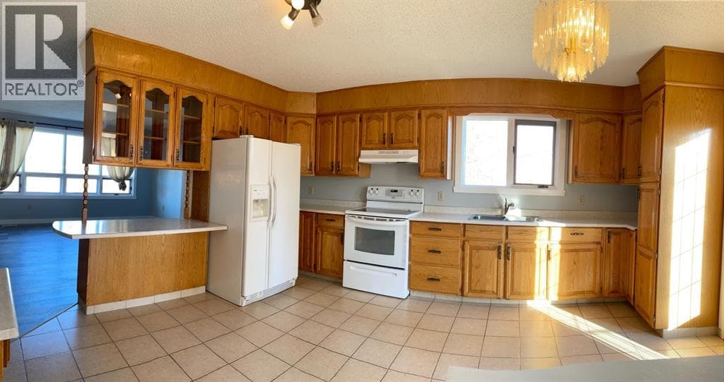 9303 93 Street — photo 5