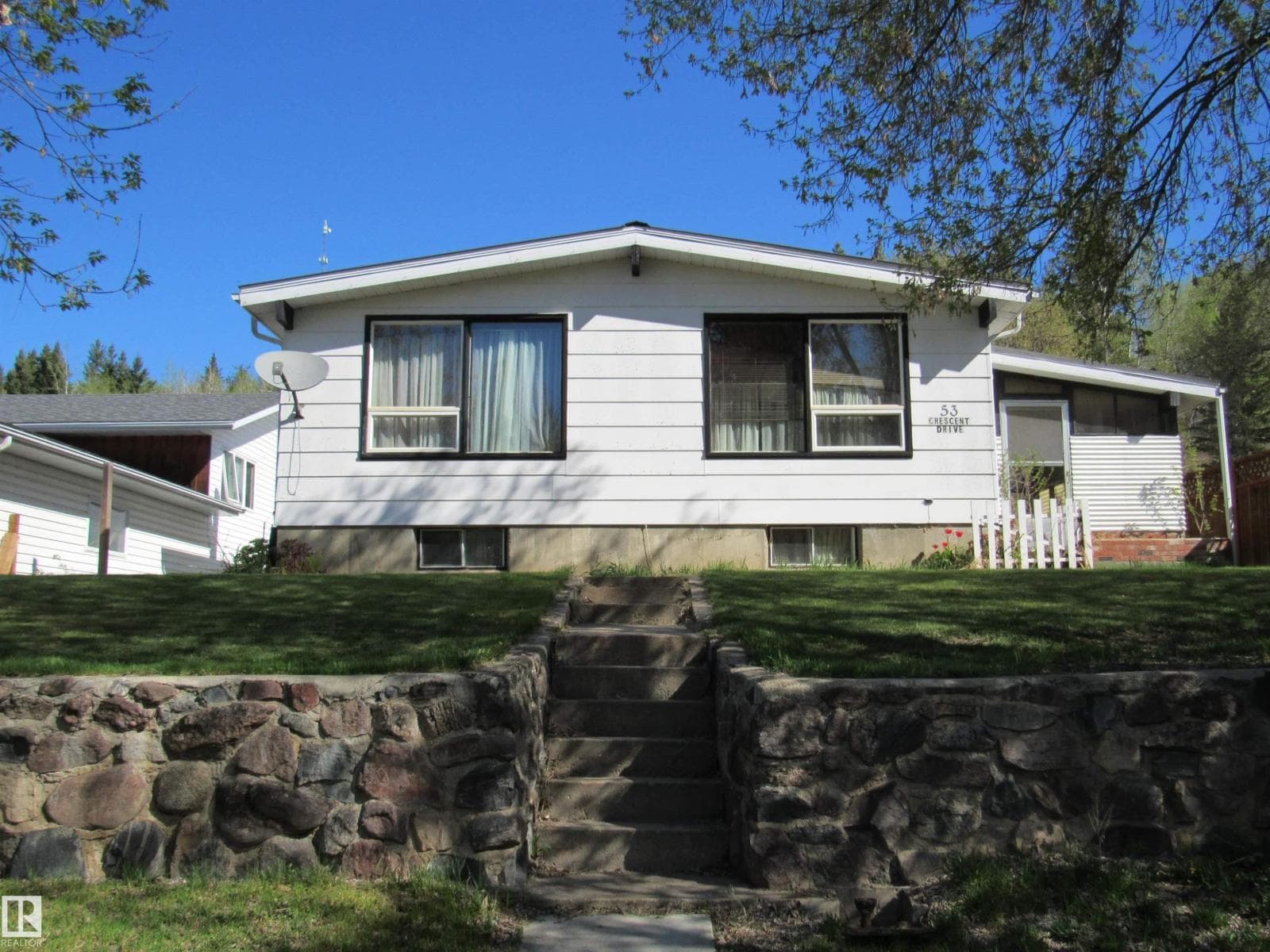 53 Crescent Drive