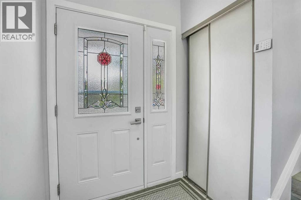 76 Aberfoyle Close NE — photo 4