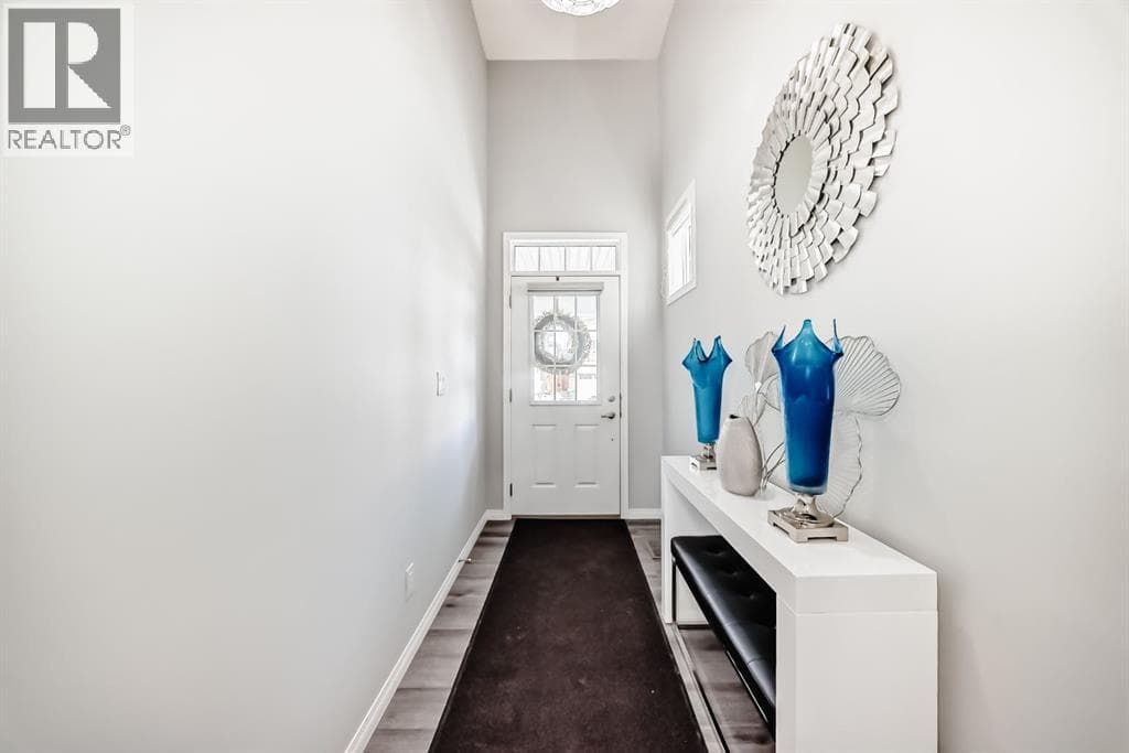 127 Carrington Crescent NW — photo 3