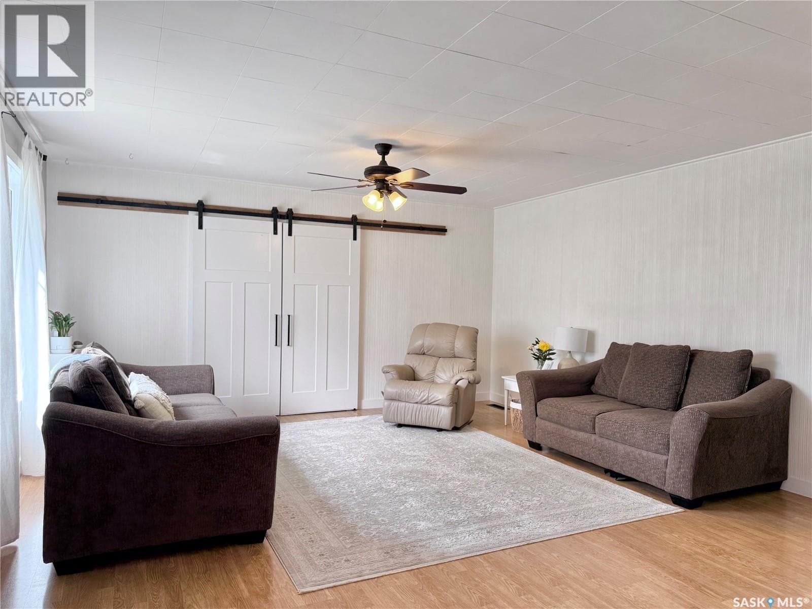 211 Pangman STREET — photo 4