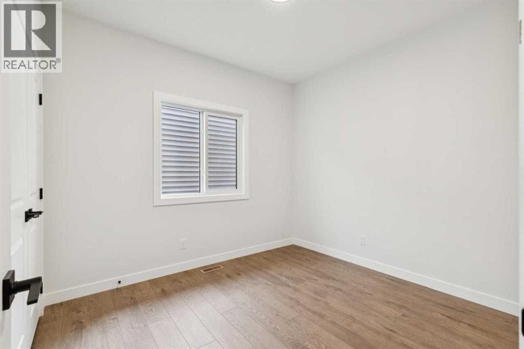 599 Buffaloberry Manor SE — photo 5