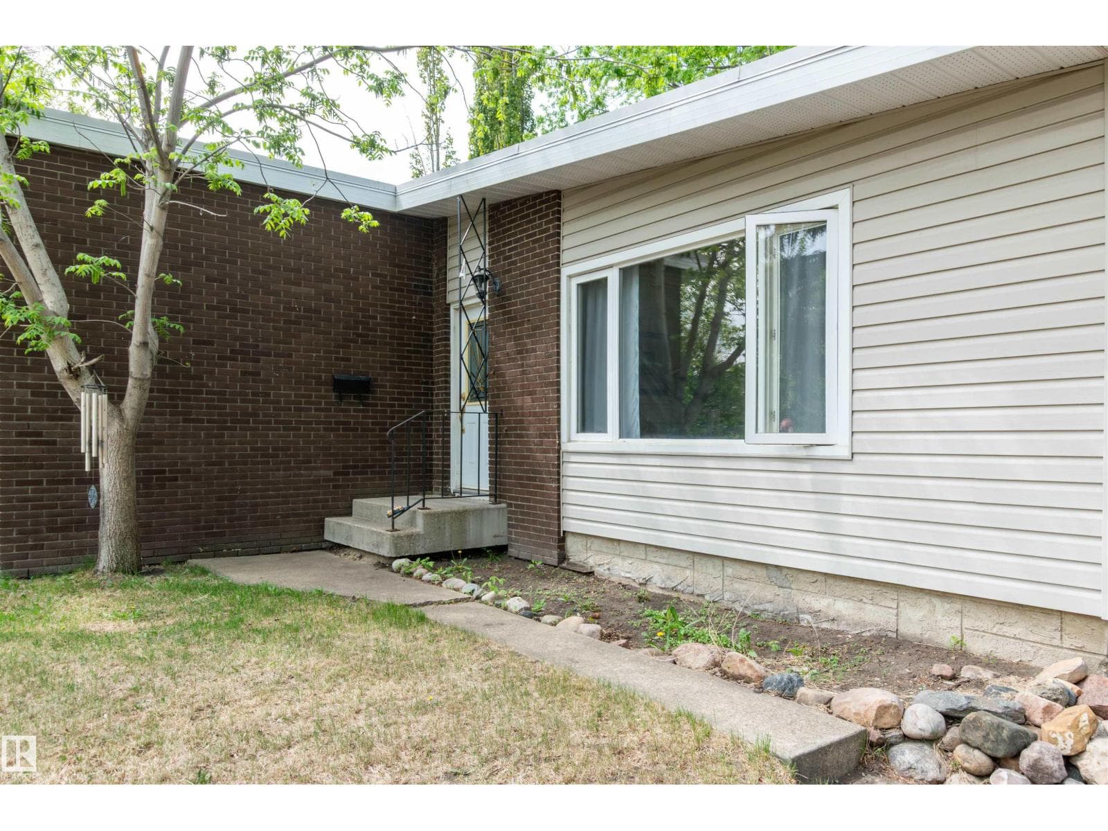 4 CRANE RD — photo 3