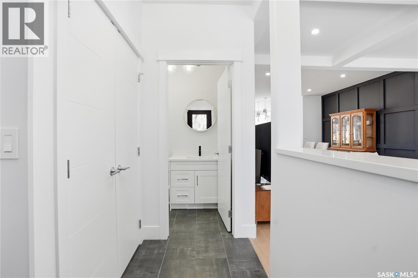 738 Main Street — photo 3