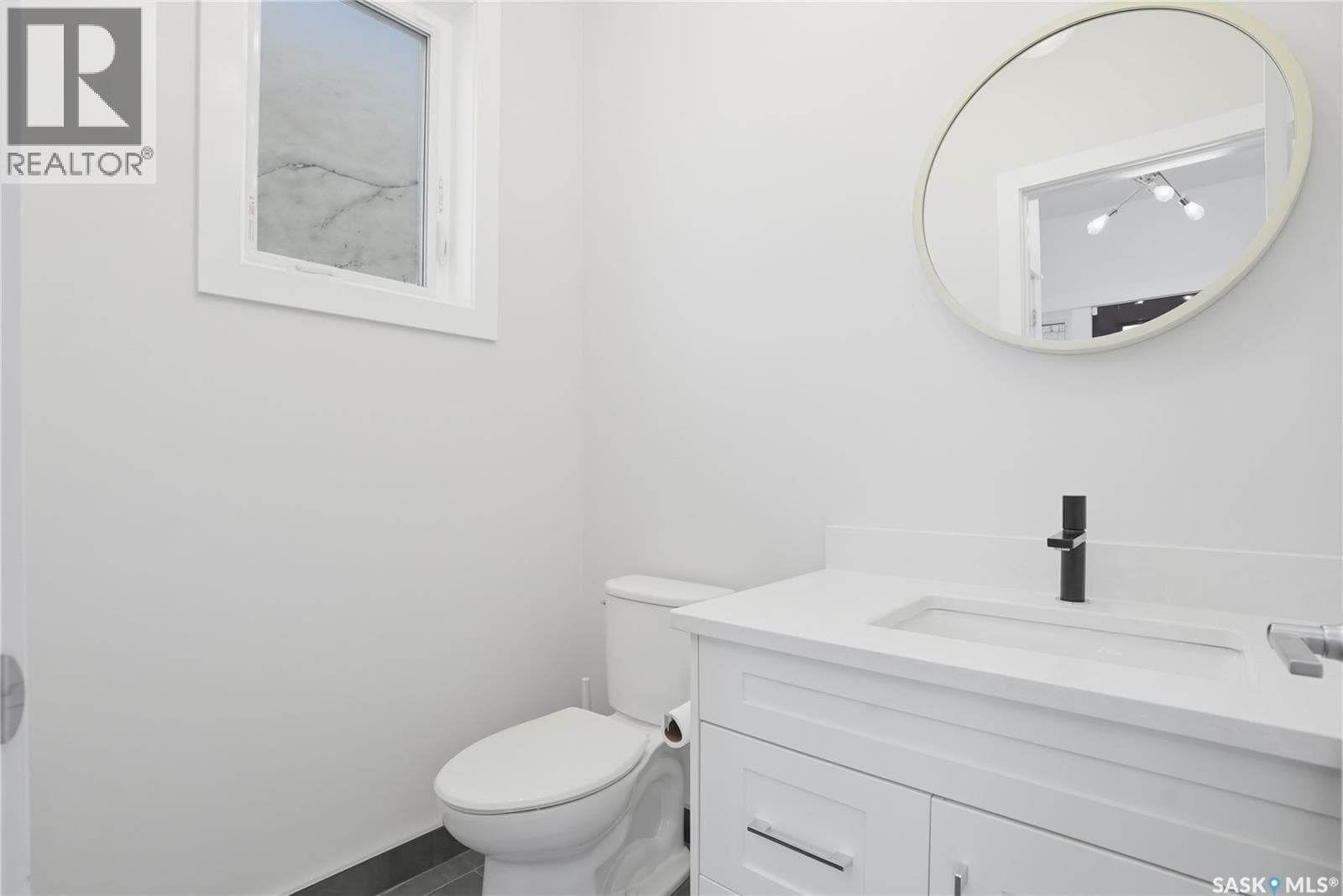 738 Main Street — photo 4