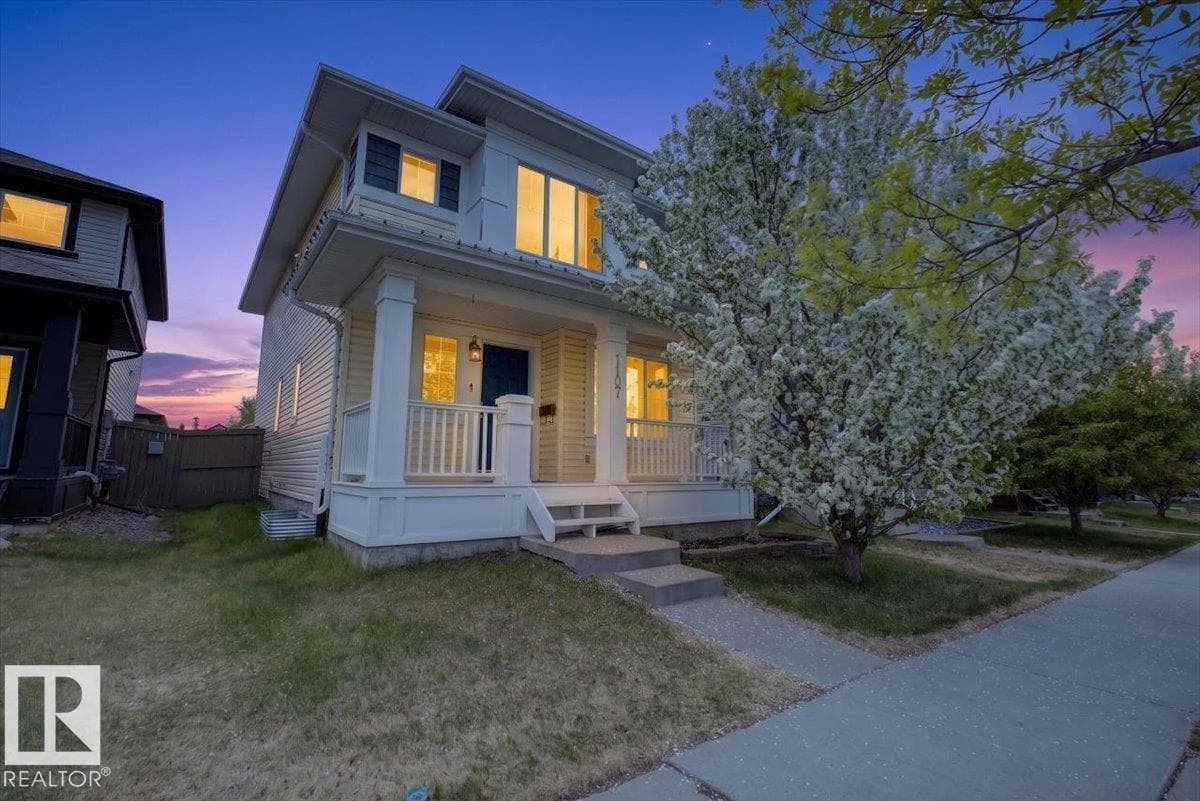 1107 35 AV NW — photo 3