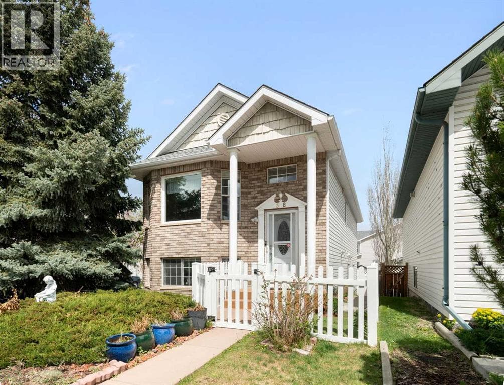 38 Hidden Spring Circle NW — photo 3