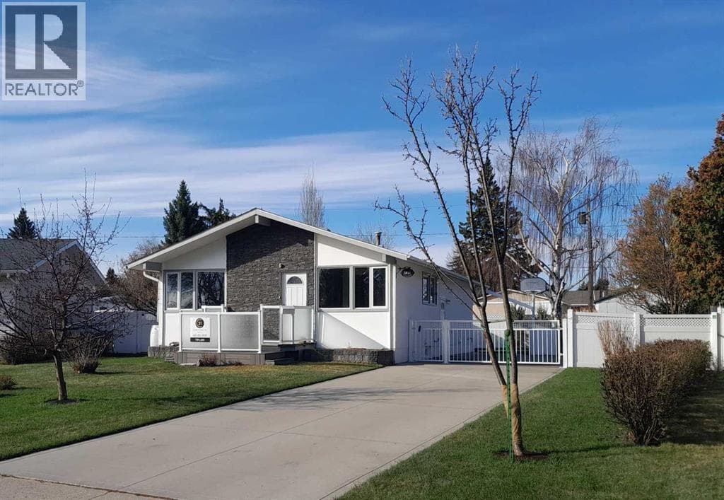 5934 41 StreetCrescent
