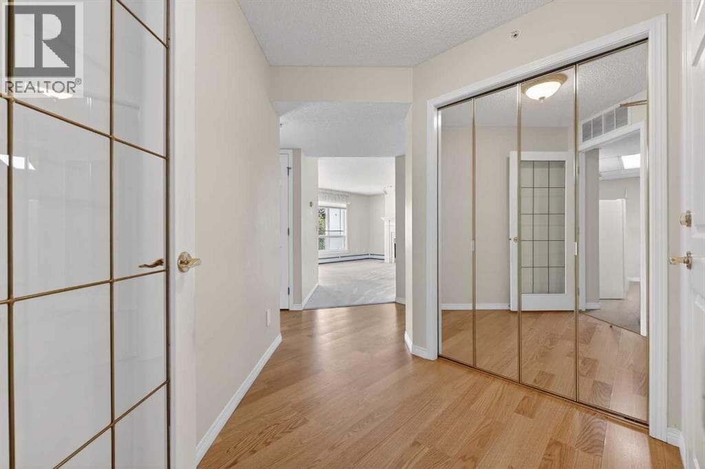 310, 9449 19 Street SW photo 2