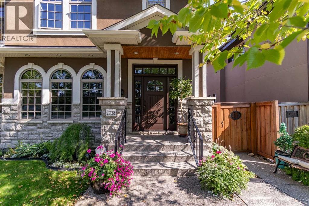 2028 25a Street SW — photo 4
