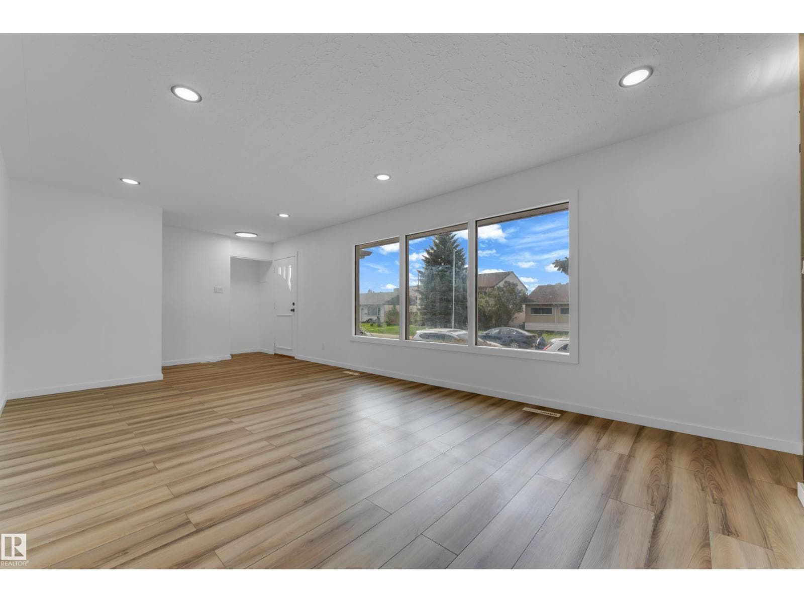 13116 128A AV NW — photo 5