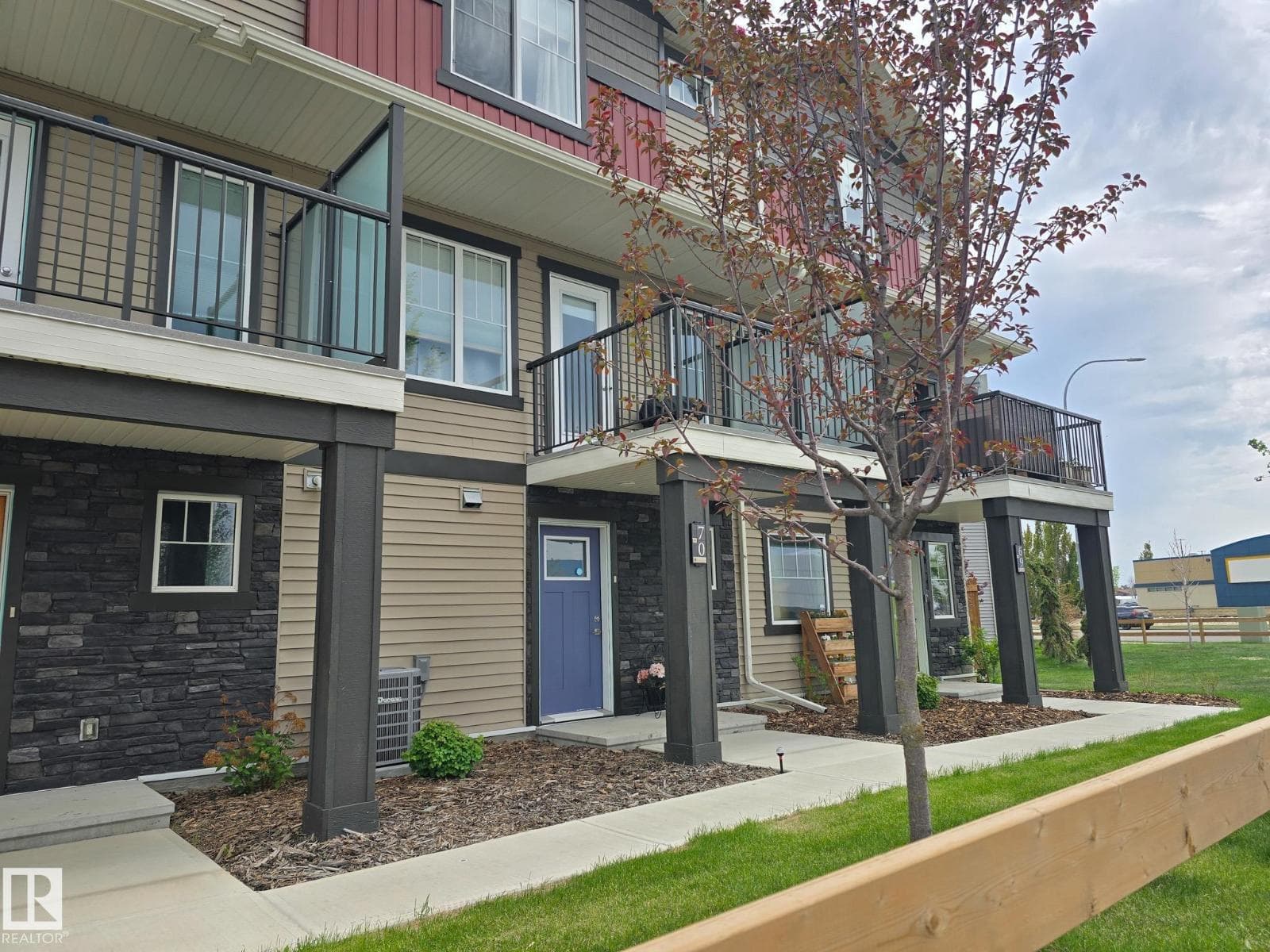 #70 50 MCLAUGHLIN DR