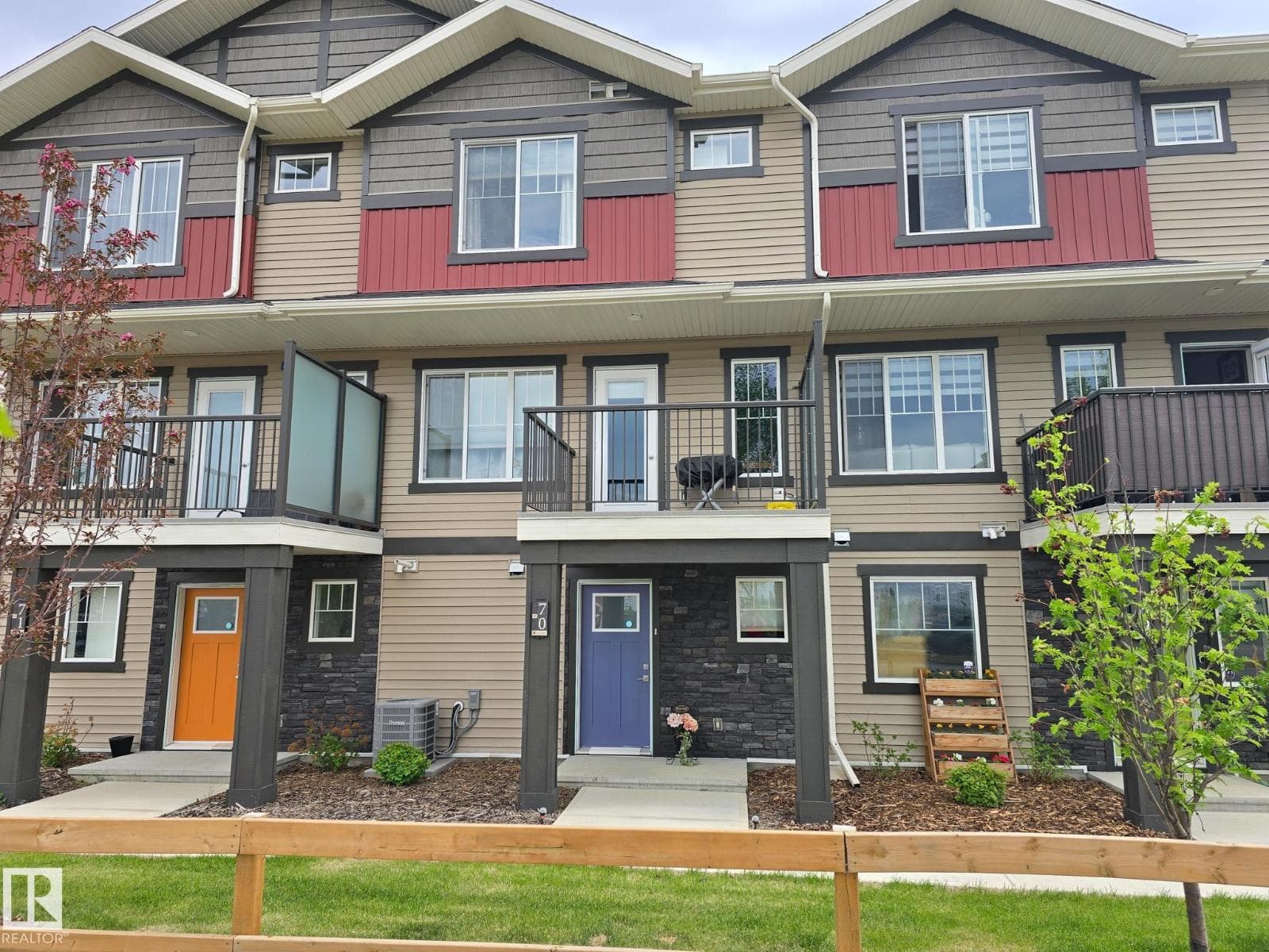 #70 50 MCLAUGHLIN DR — photo 2