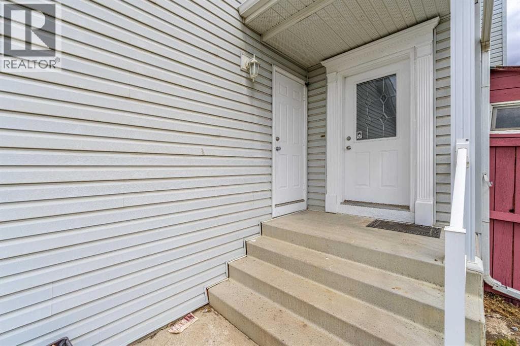 286 Martha's Manor NE — photo 5