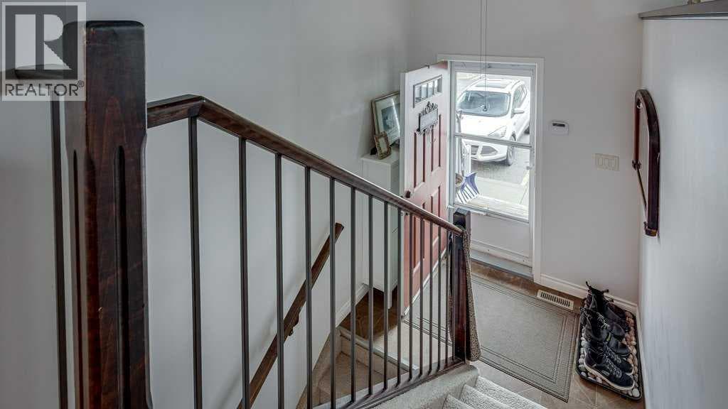 115 Redwood Boulevard — photo 5