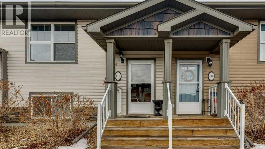 115 Redwood Boulevard