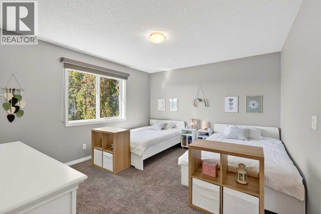 31 Cranford Close SE — photo 4