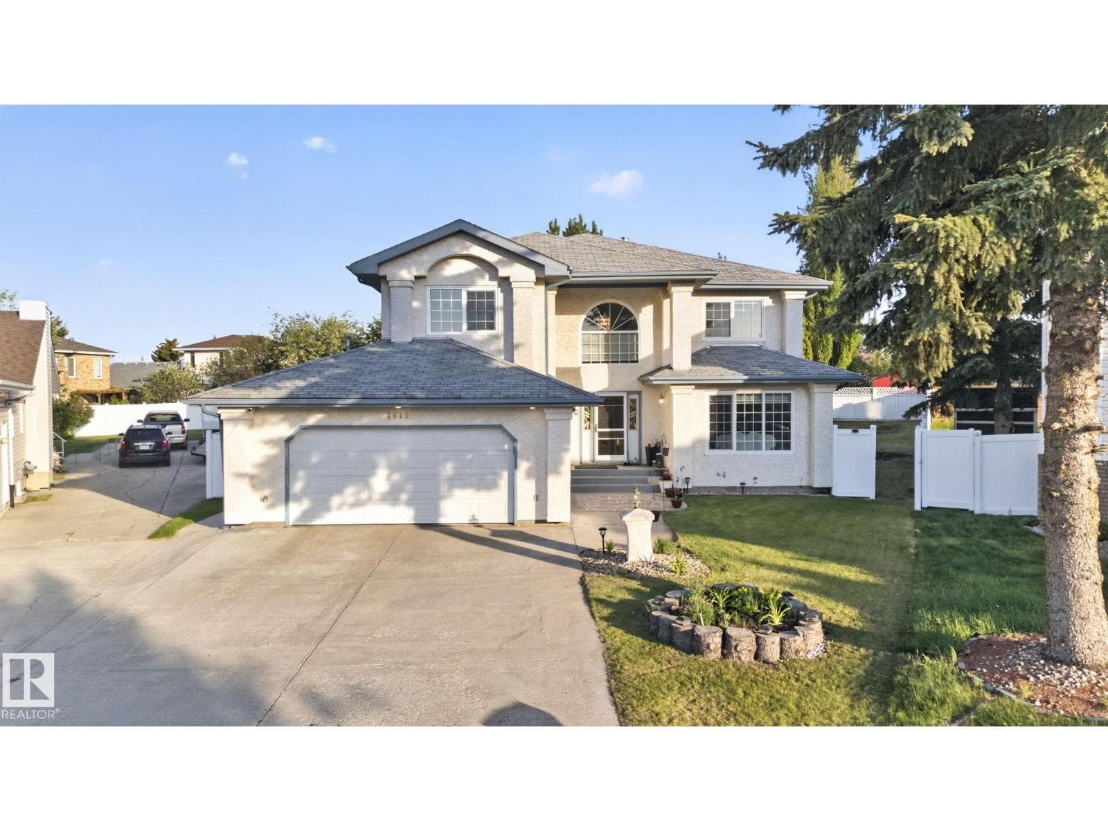 4615 43A AV NW — photo 4