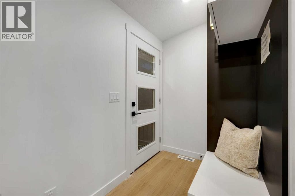 6316 Travois Crescent NW — photo 2