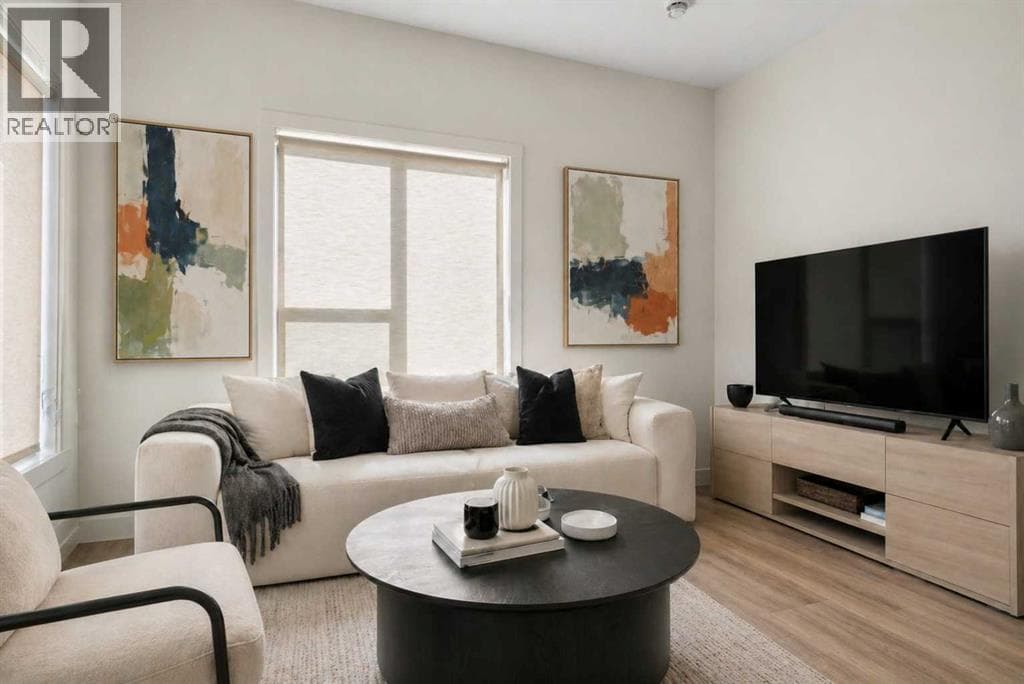 244 Sovereign Common SW — photo 4