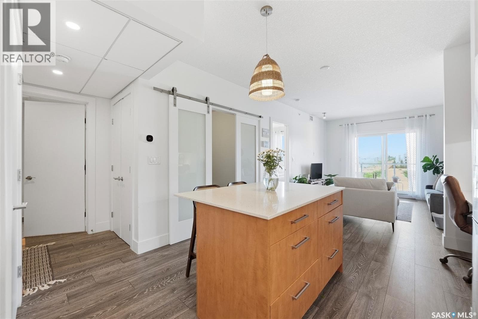 409 409 B AVENUE S — photo 4