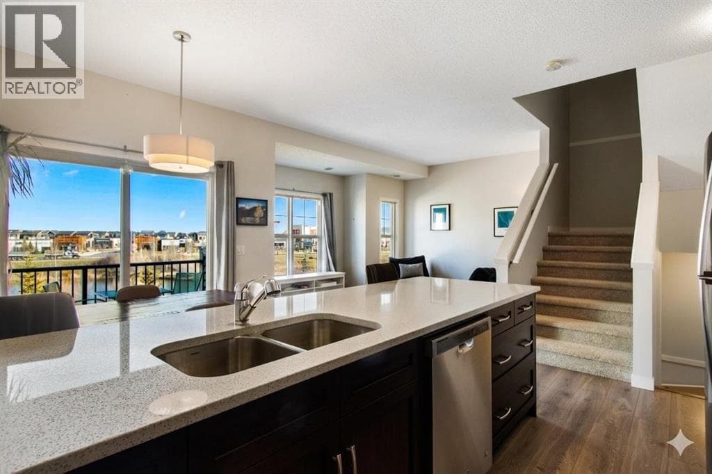 408, 250 Fireside View