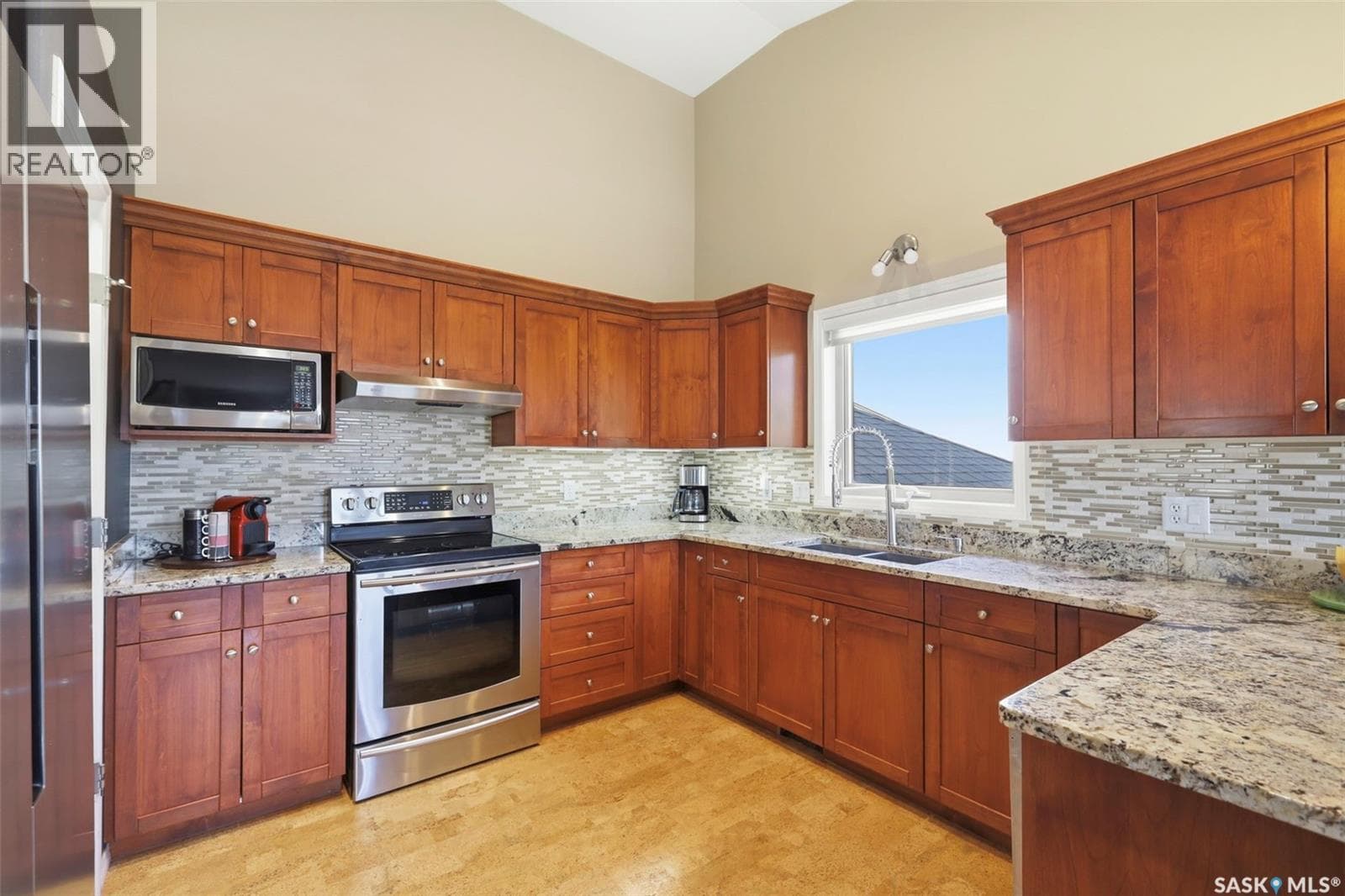 104 1110 Briarwood ROAD — photo 4