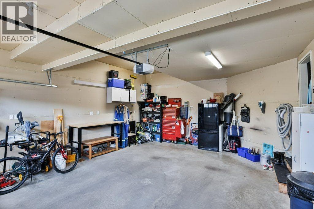 573 Squamish Lane W — photo 3