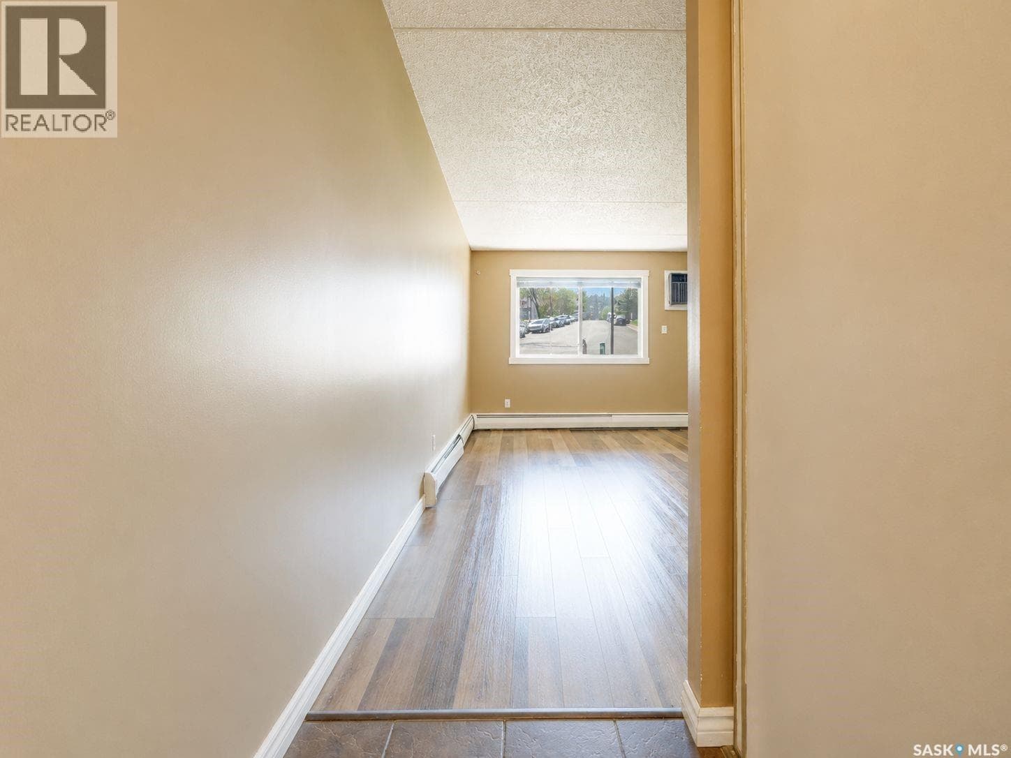 106 20 Kleisinger CRESCENT — photo 5