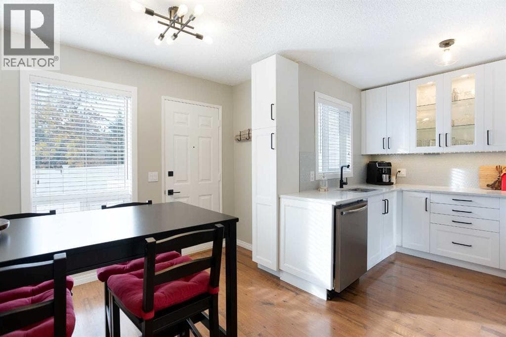 10 Deerfield Green SE photo 9