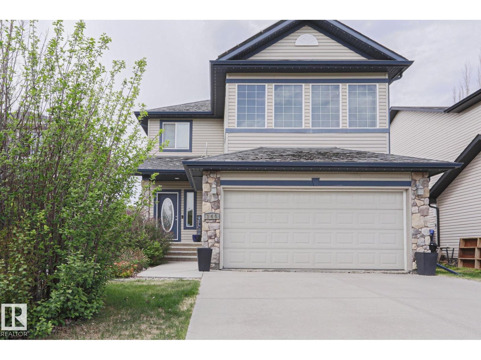 240 HENDERSON LI