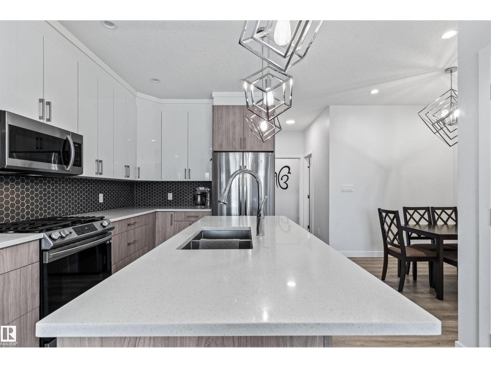 8046 KIRIAK LI SW — photo 5