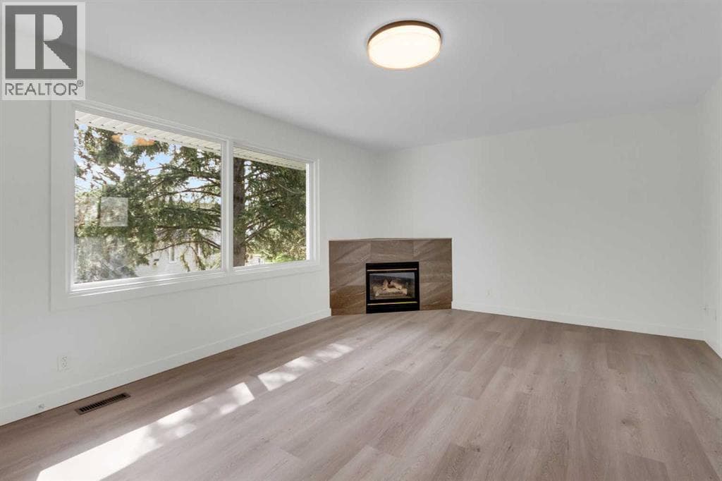 524 Killarney Glen Court SW — photo 4