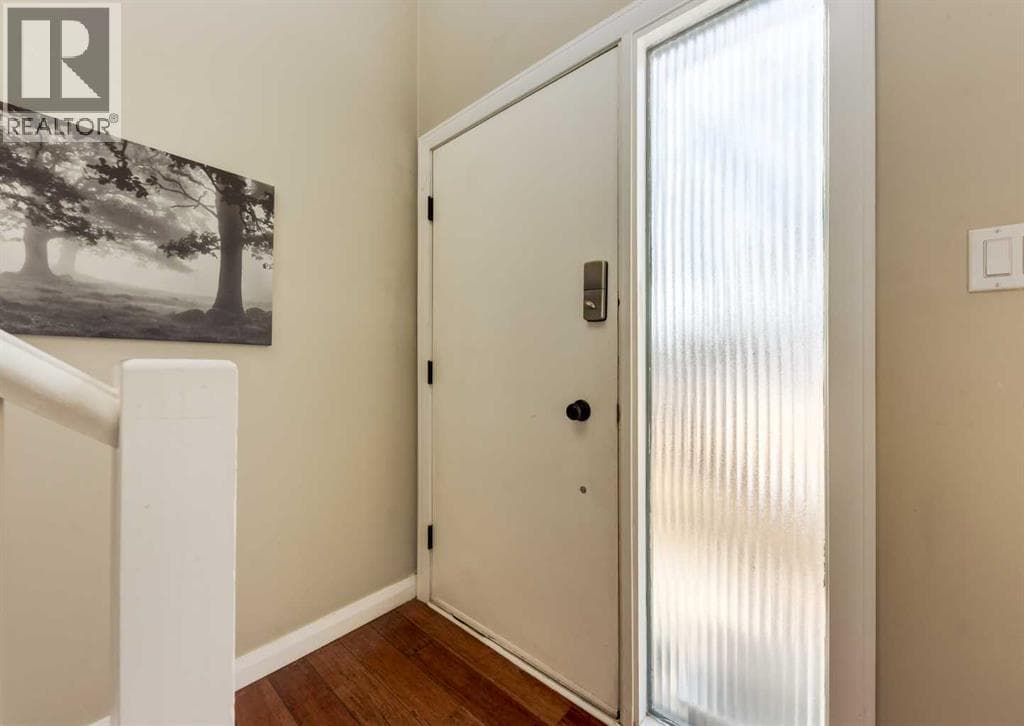 10012 Oakfield Drive SW — photo 2