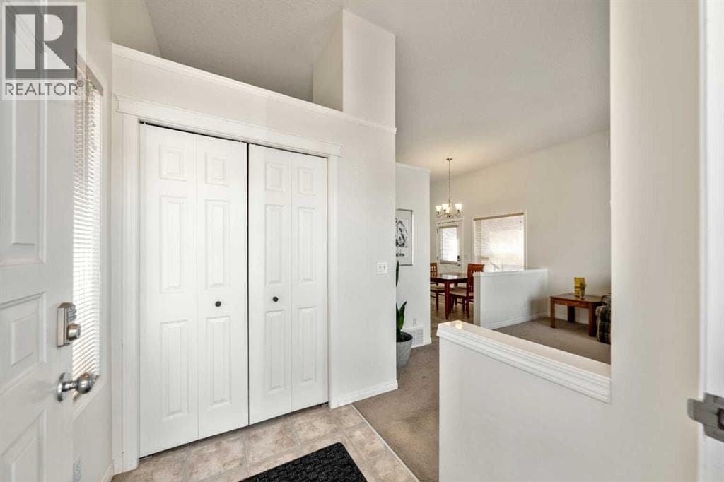 1211 Everridge Drive SW — photo 3