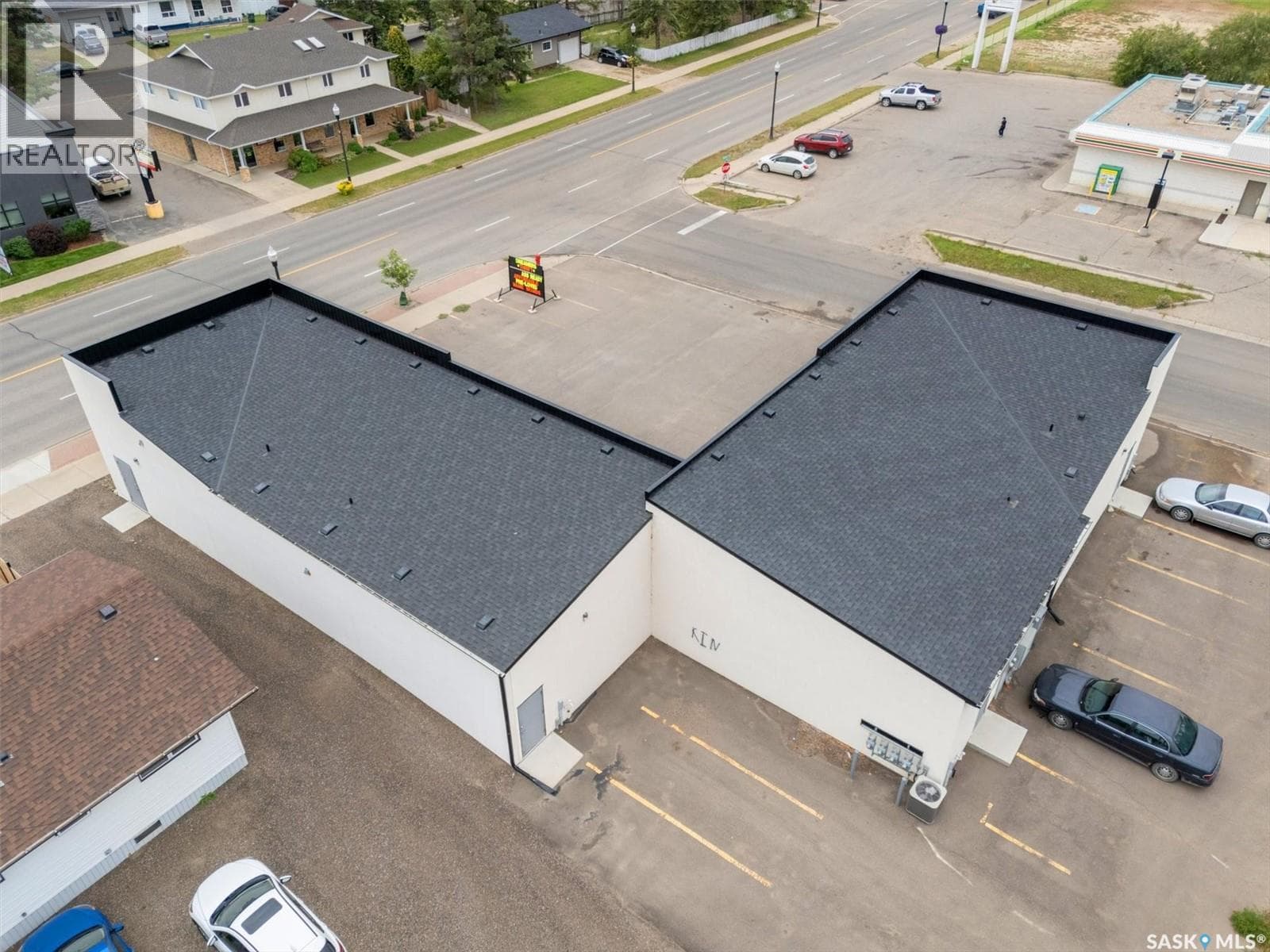 3 212 Central STREET — photo 5