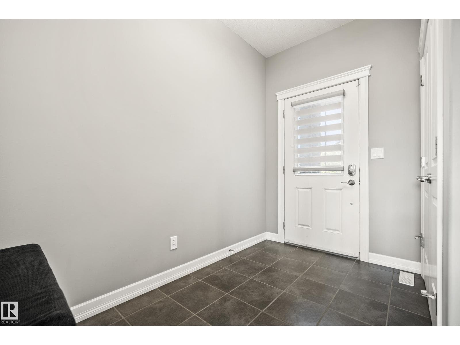 1455 HAYS WY NW — photo 4