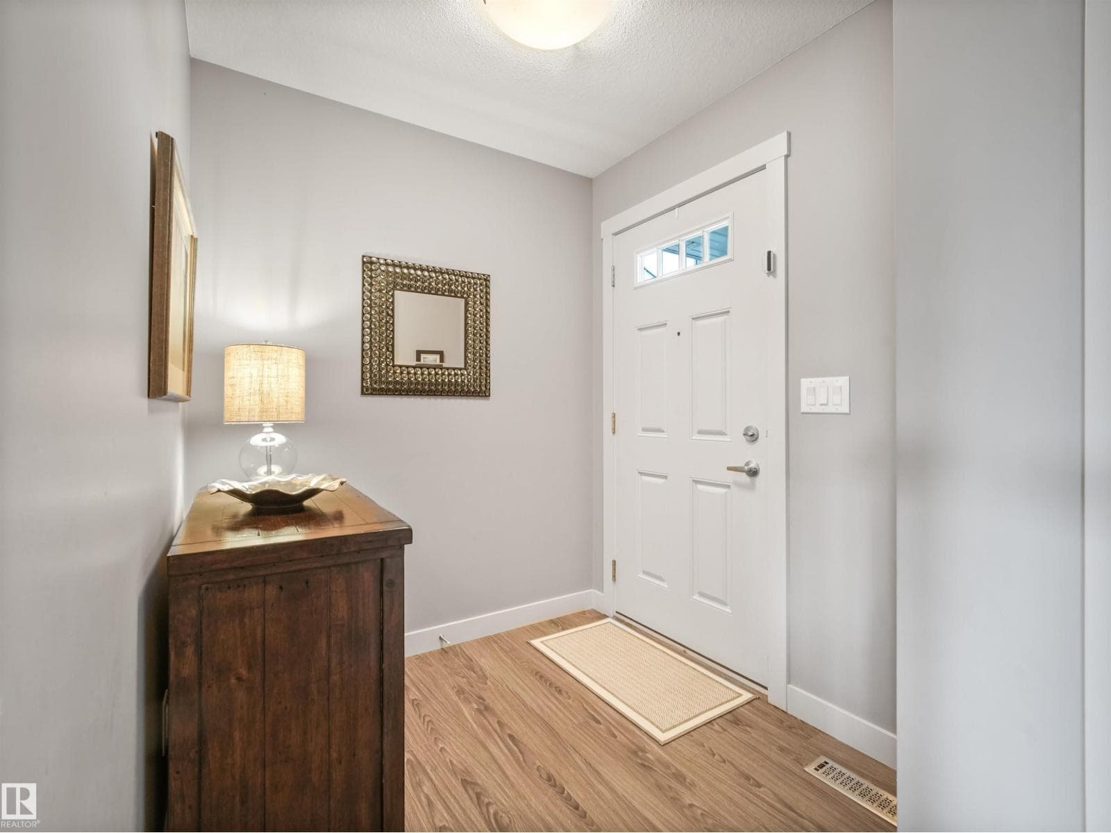 1277 STARLING DR NW — photo 2