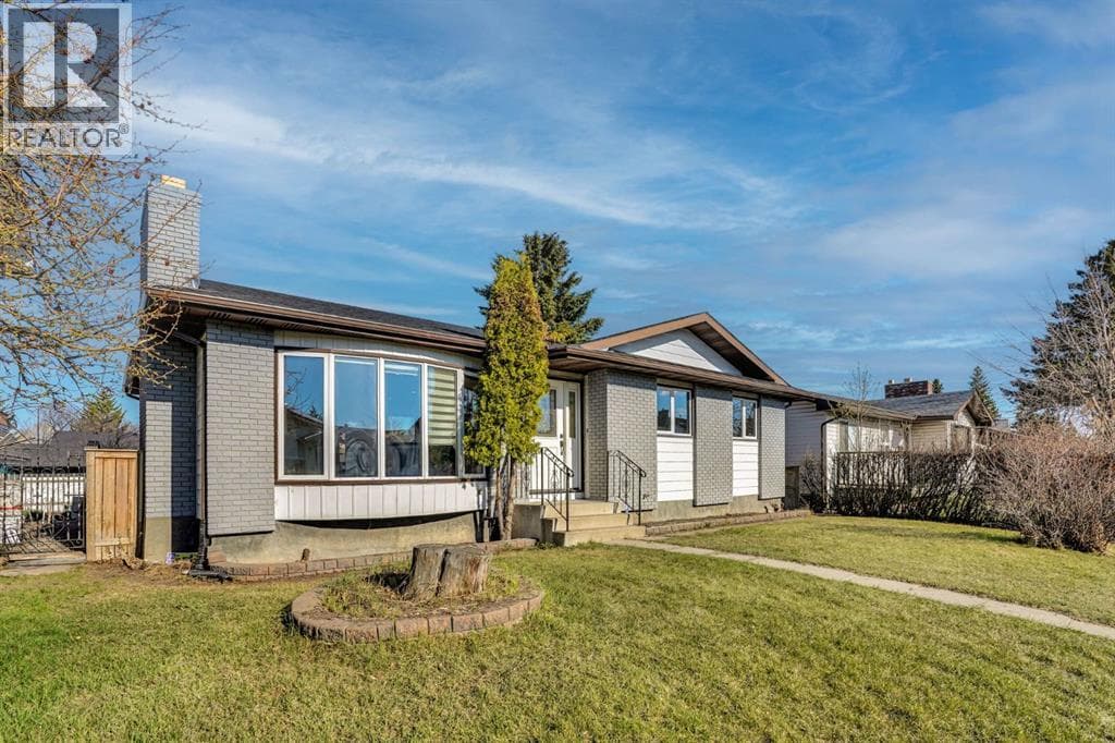 20 Templehill Crescent NE — photo 2