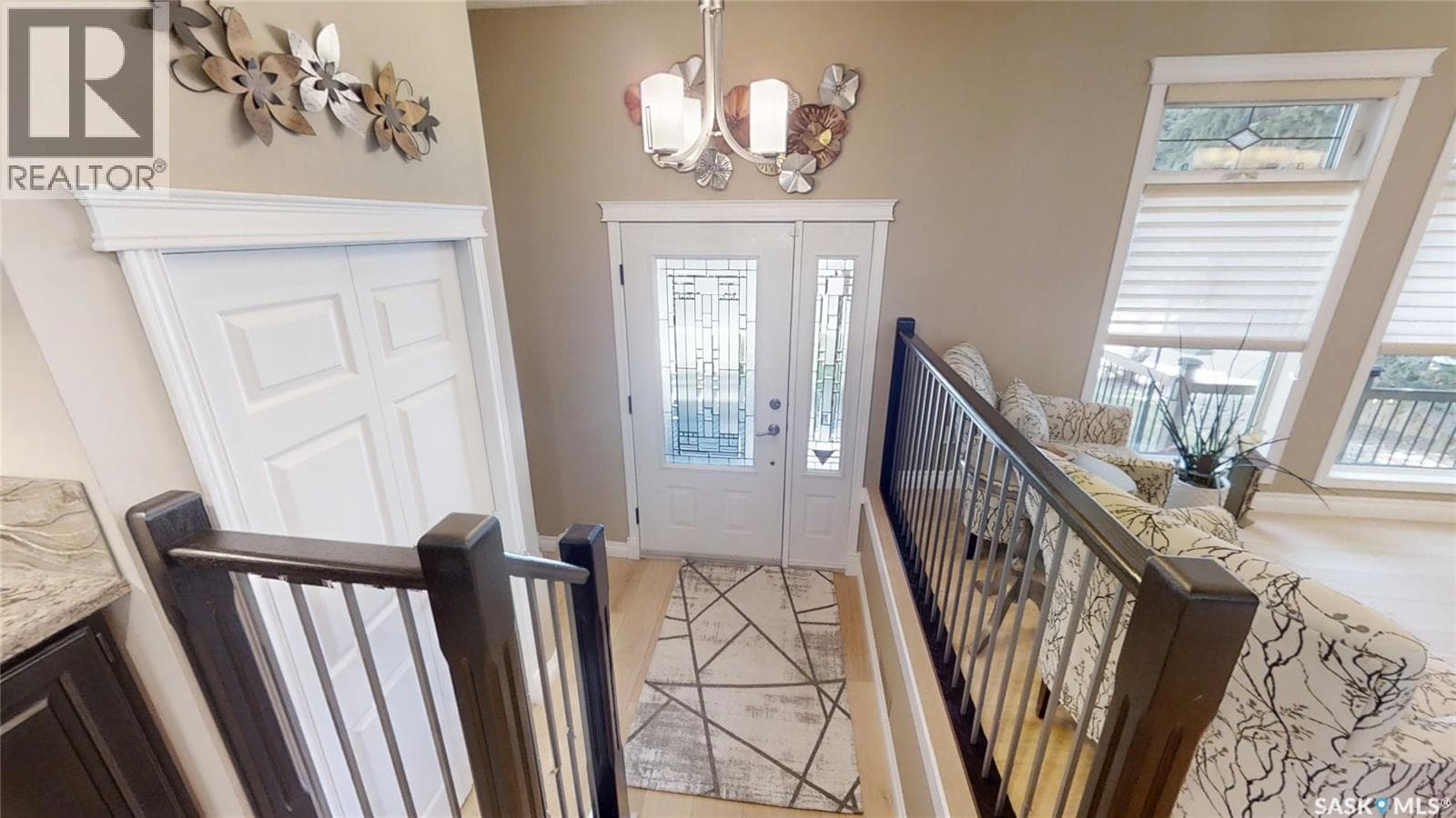 115 La Loche COURT — photo 2