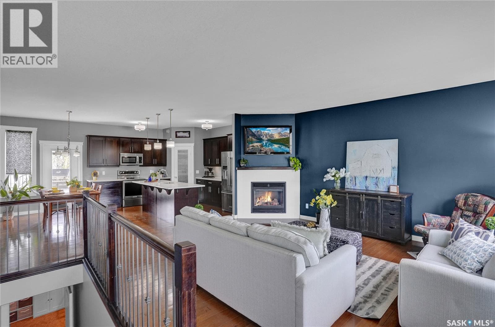121 Everton CRESCENT — photo 2