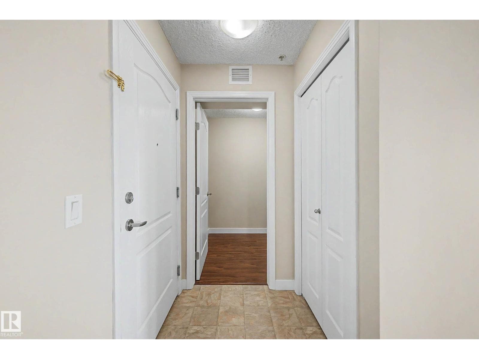 #217 12650 142 AV NW — photo 3