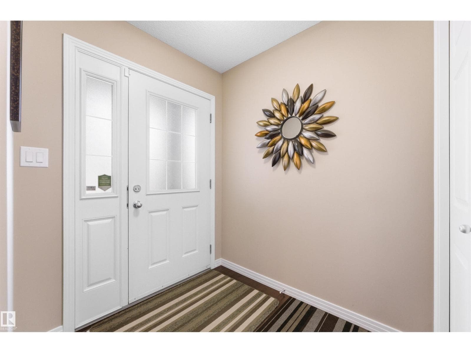 3039 Harvey CR NW — photo 4