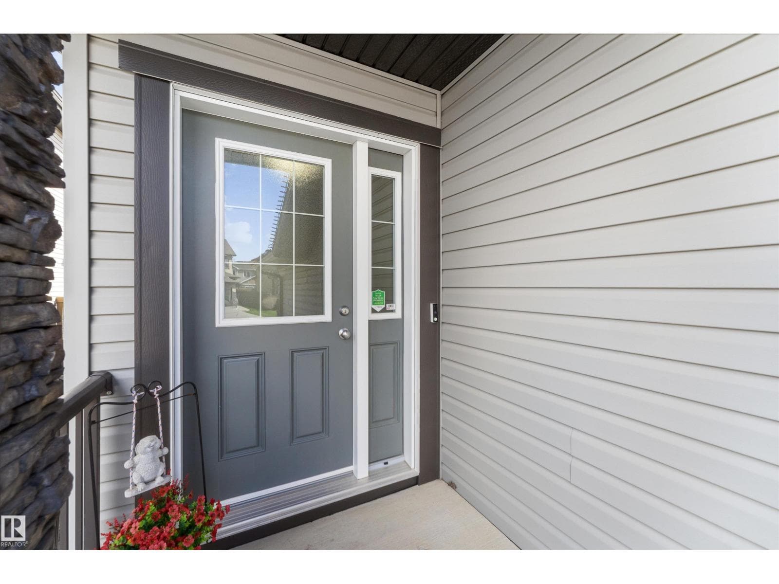 3039 Harvey CR NW — photo 3