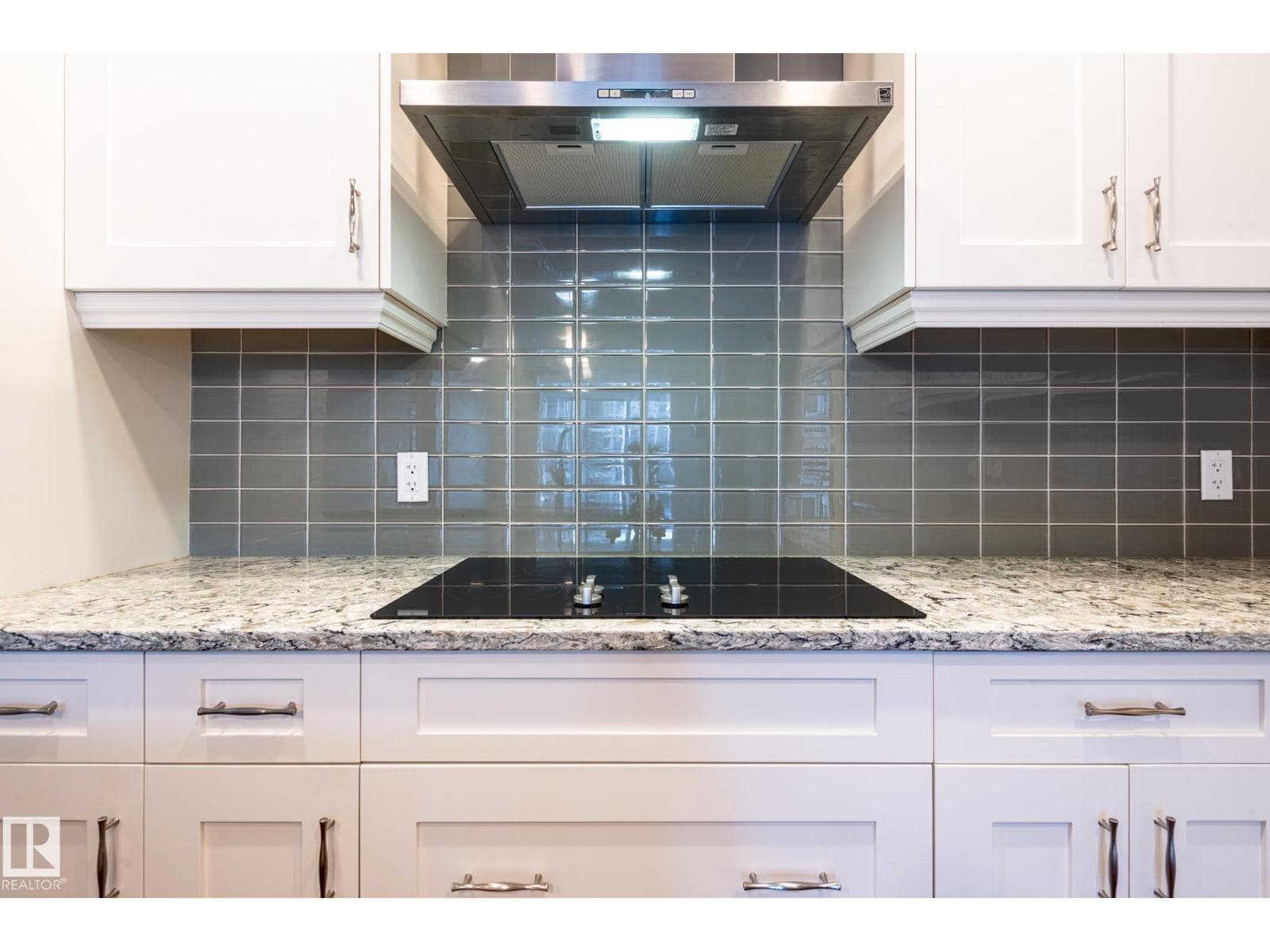 #706 200 Bellerose DR — photo 4