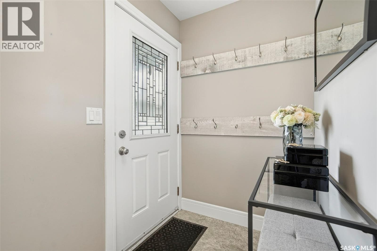 346 Dickson CRESCENT — photo 4