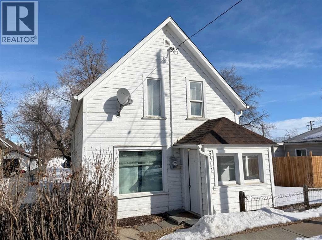5310 46 Avenue — photo 2