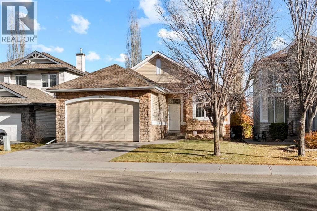 938 Panorama Hills Drive NW